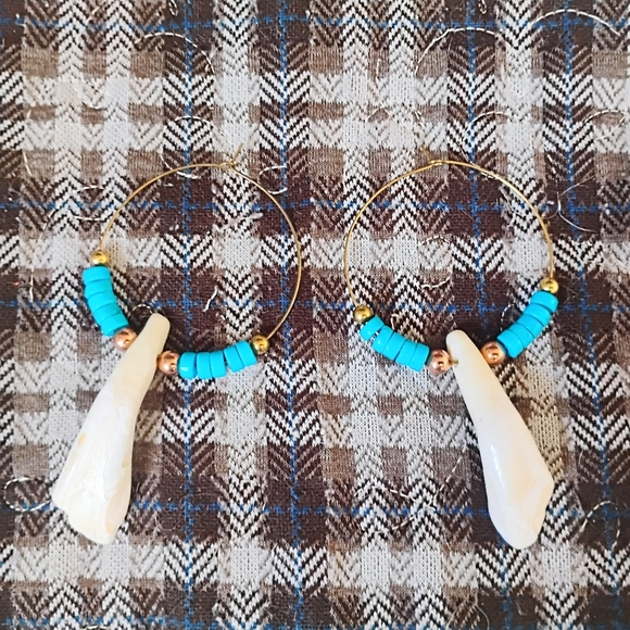 XL Buffalo Tooth + Turquoise Statement Hoops - Picture 4 of 4